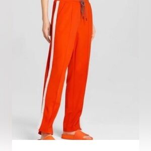 NWT Hunter for Target track pants, with pull away snap sides. size S